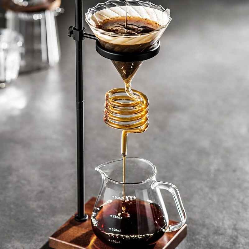 Spiral Cooling Pour-Over Coffee Filter Holder, Ins-Style Americano Dripper Stand with Spiral Chilling Design